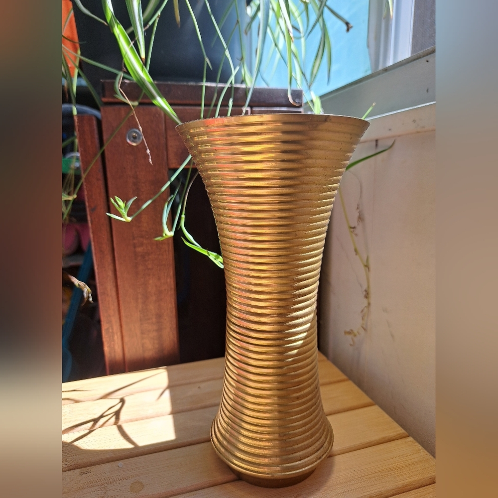Elegant Gold Textured Vintage Vase 9 Inch Tall